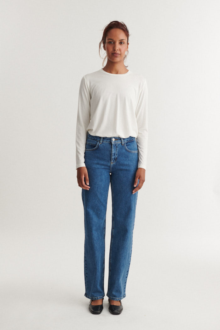 basic-apparel-jolanda-ls-tee-ba121-17-langarmshirt-off-white-tencel image 4