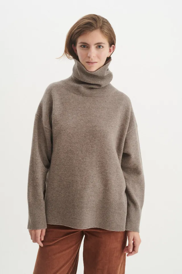 basic-apparel-liz-pullover-portobella-merino-oversize image 1