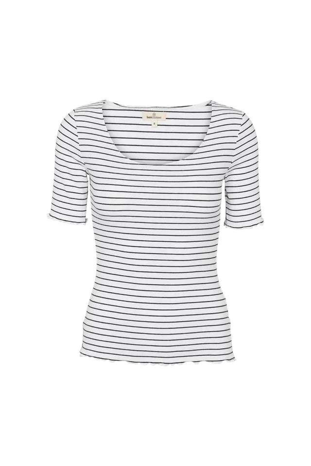 basic-apparel-ludmilla-scallop-tee-t-shirt-bright-white-black-bio image 1