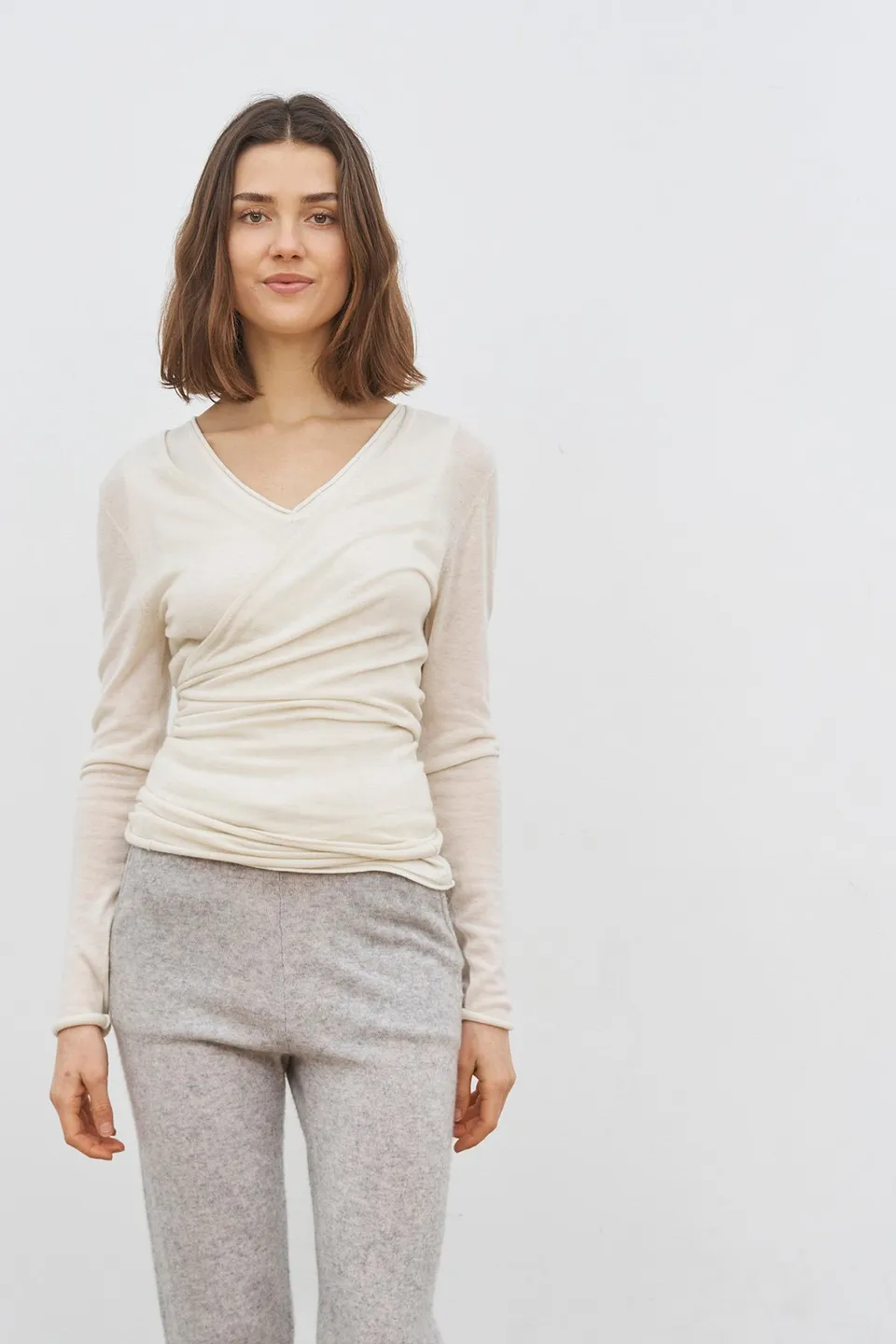 care-by-me-flow-wrap-cardigan-smoke-kaschmir-wickelcardigan image 1