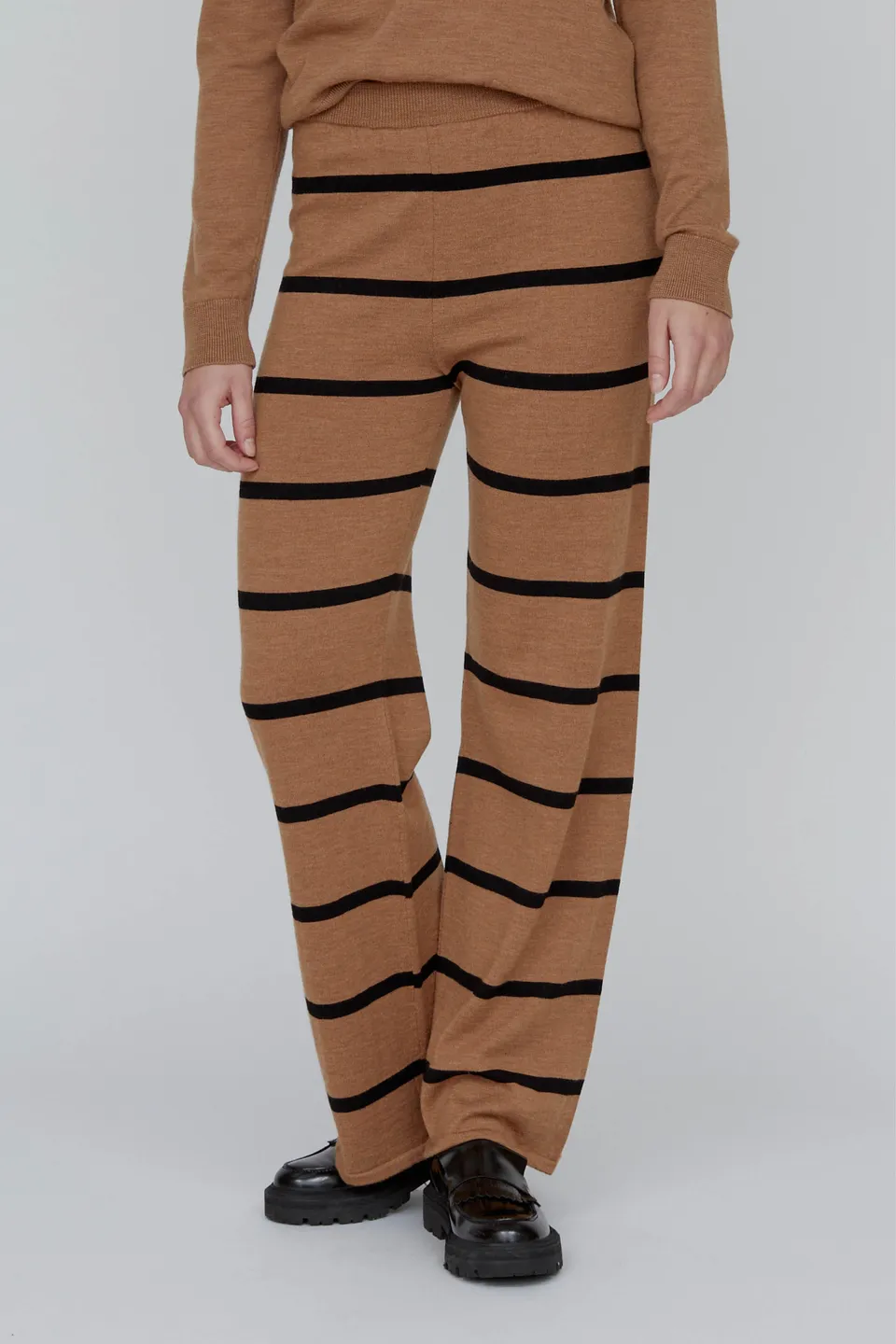 basic-apparel-vera-wide-pants-hose-apple-cinnamon-wolle image 1