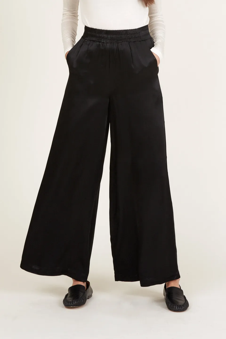 basic-apparel-flora-wide-pants-hose-schwarz-viskose image 1