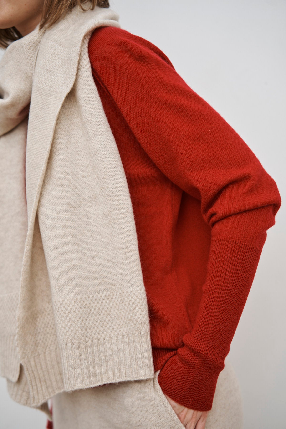 care-by-me-mea-scarf-schal-dark-sand-kaschmir-60x200 image 4
