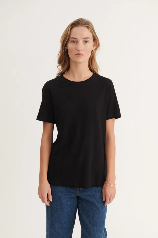 basic-apparel-kali-tee-t-shirt-black-leinenmix image 1