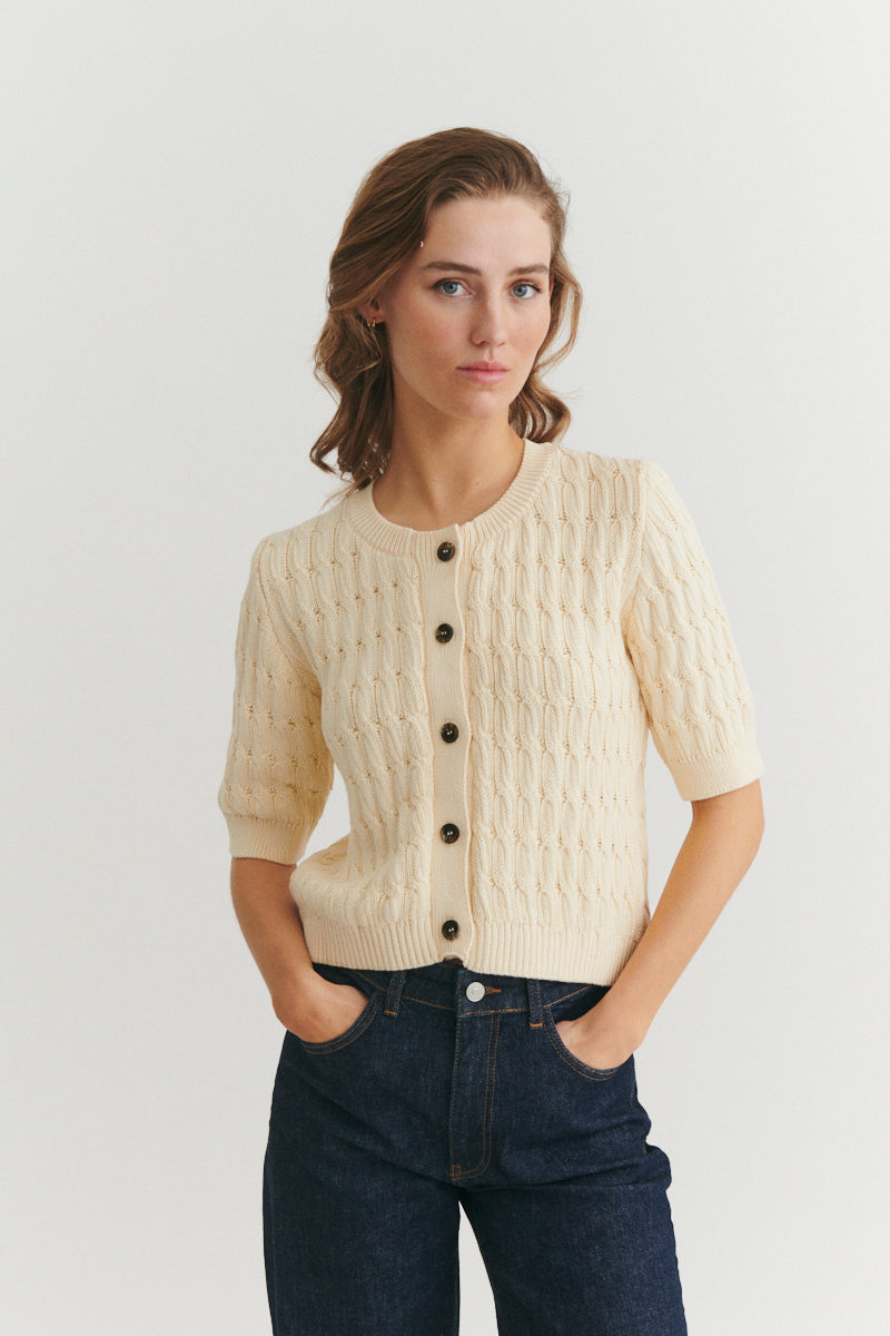 basic-apparel-minie-cardigan-strickjacke-whisper-white-bio-baumwolle image 1