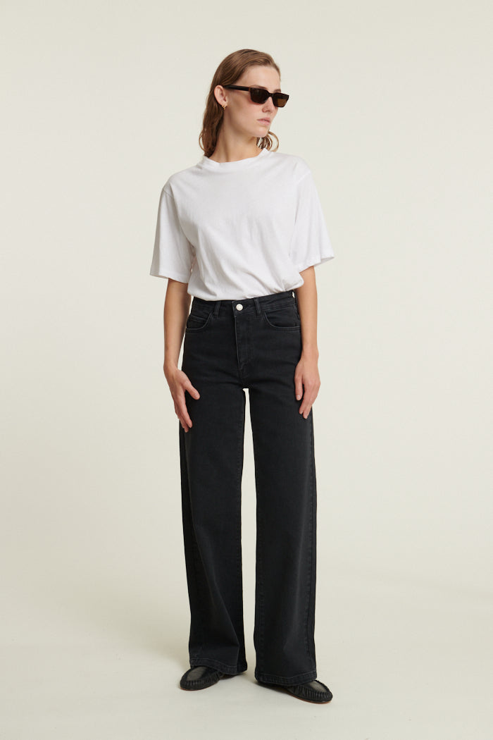 basic-apparel-enya-black-jeans-damen-schwarz-weites-bein image 4