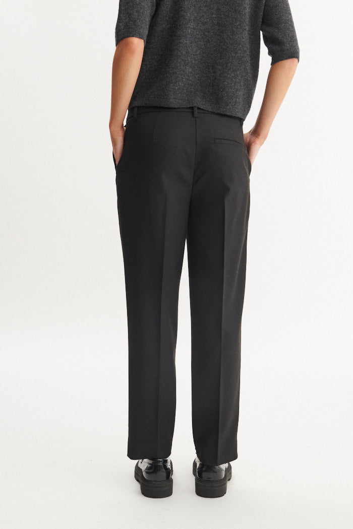 basic-apparel-radi-ba549-10-slim-hose-black-b-gelfalte image 2