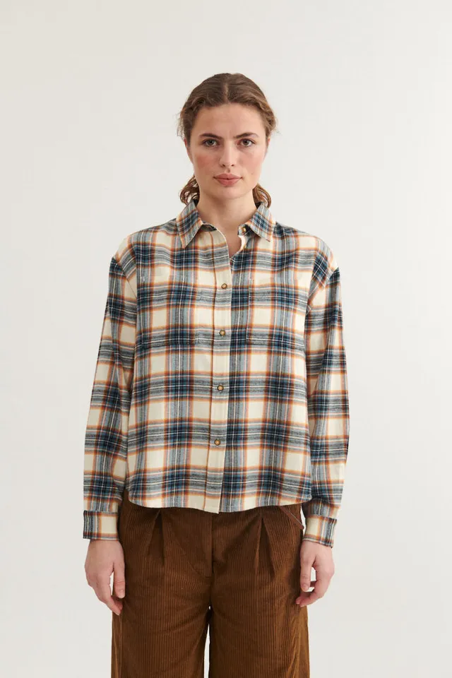 basic-apparel-kira-shirt-hemd-copen-blue-bio-baumwolle image 1