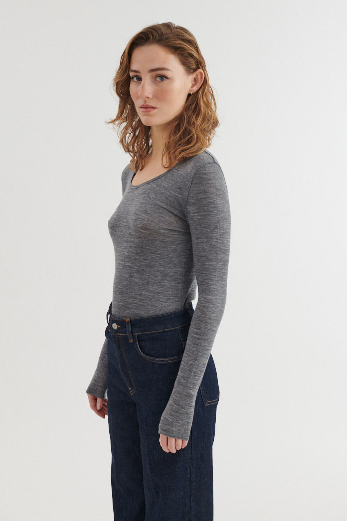 basic-apparel-rinja-ba191-01-langarmshirt-wolle-grau image 2