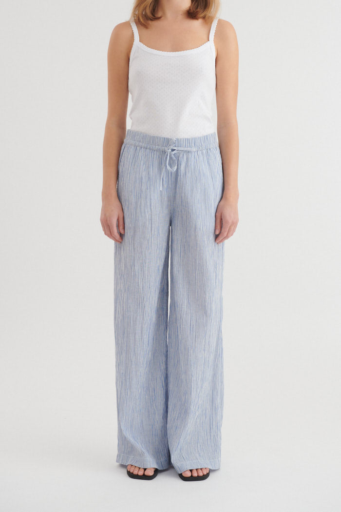 basic-apparel-carol-pants-sommerhose-riviera-bio-baumwolle image 1