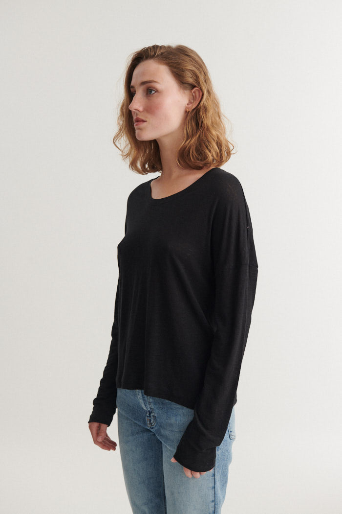 basic-apparel-ashly-ls-tee-langarmshirt-black-leinen image 2