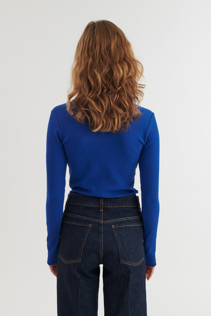 basic-apparel-ludmilla-ls-tee-shirt-blau-bio-baumwolle image 3