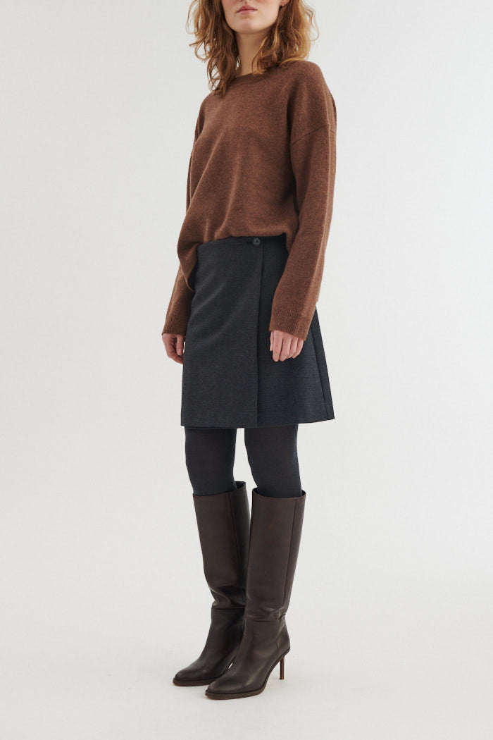 basic-apparel-marjo-wrap-skirt-wickelrock-damen-schwarz-recycelt image 3