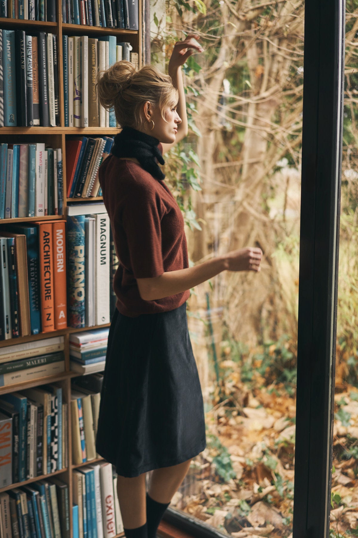 care-by-me-faye-skirt-cordrock-schwarz-s-bio-baumwolle image 2