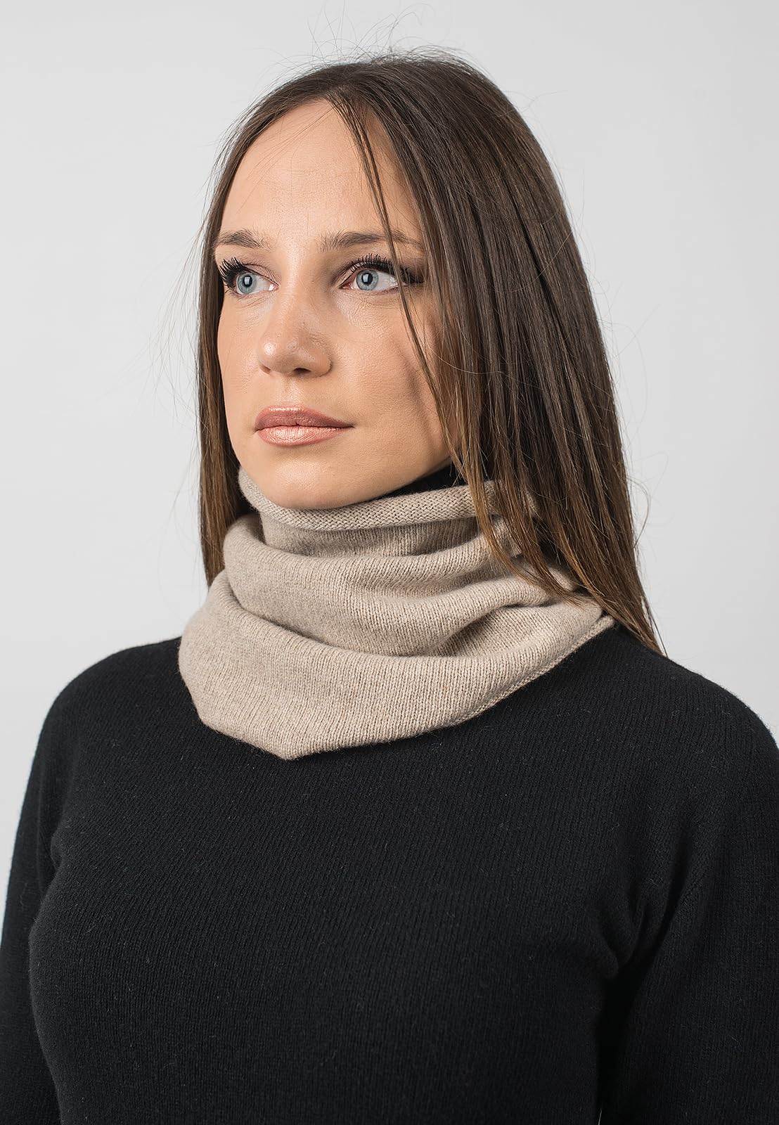 dalle-piane-cashmere-scarf-loopschal-beige-regenerierter-kaschmir image 3