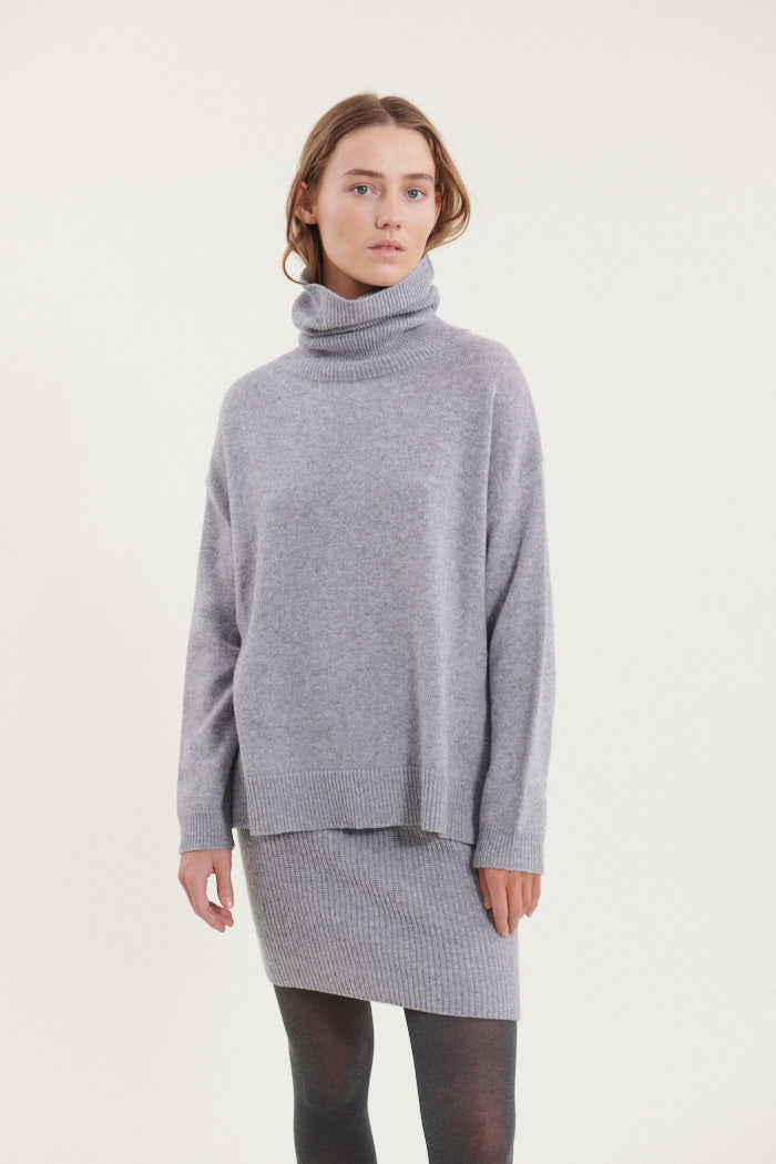 basic-apparel-lise-short-t-neck-pullover-hellgrau-meliert-lammwolle image 1