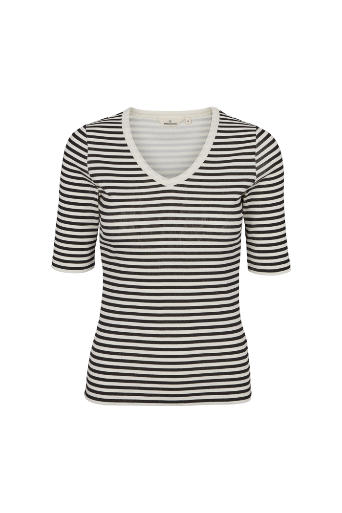 basic-apparel-ludmilla-v-neck-t-shirt-whisper-white-black-bio image 4