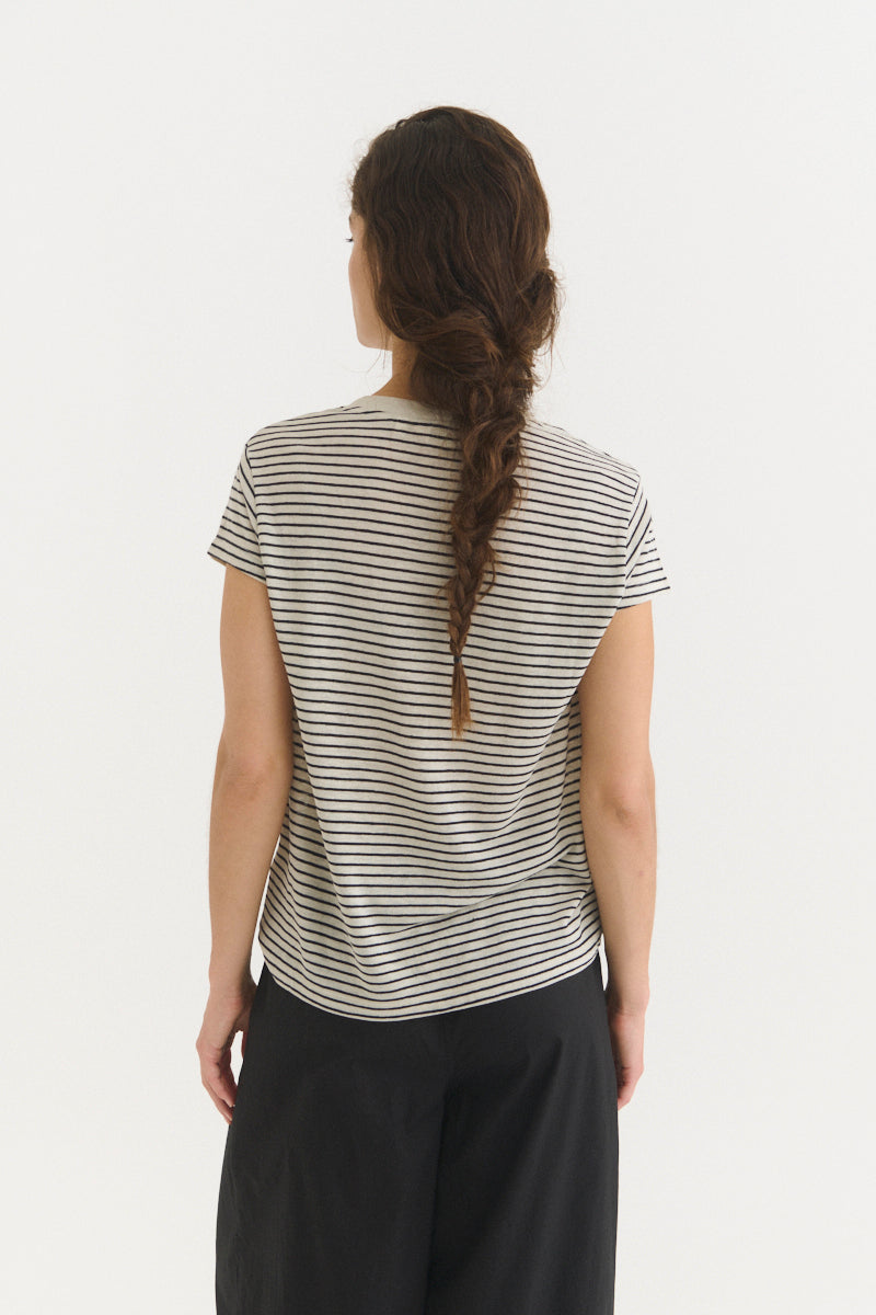 basic-apparel-ashly-ss-tee-t-shirt-birch-black-leinen image 3