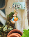 fable-england-jewellery-peter-rabbit-pumpkin-charm-emaille image 3