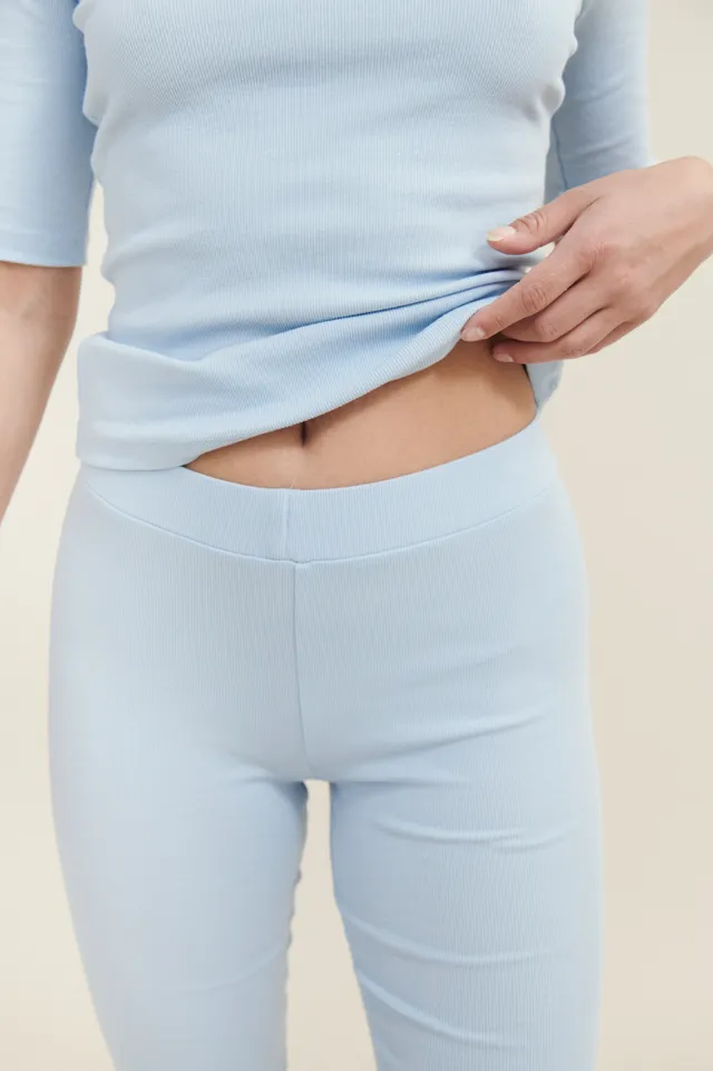 basic-apparel-ludmilla-shorts-cashmere-blue-bio-baumwolle image 1