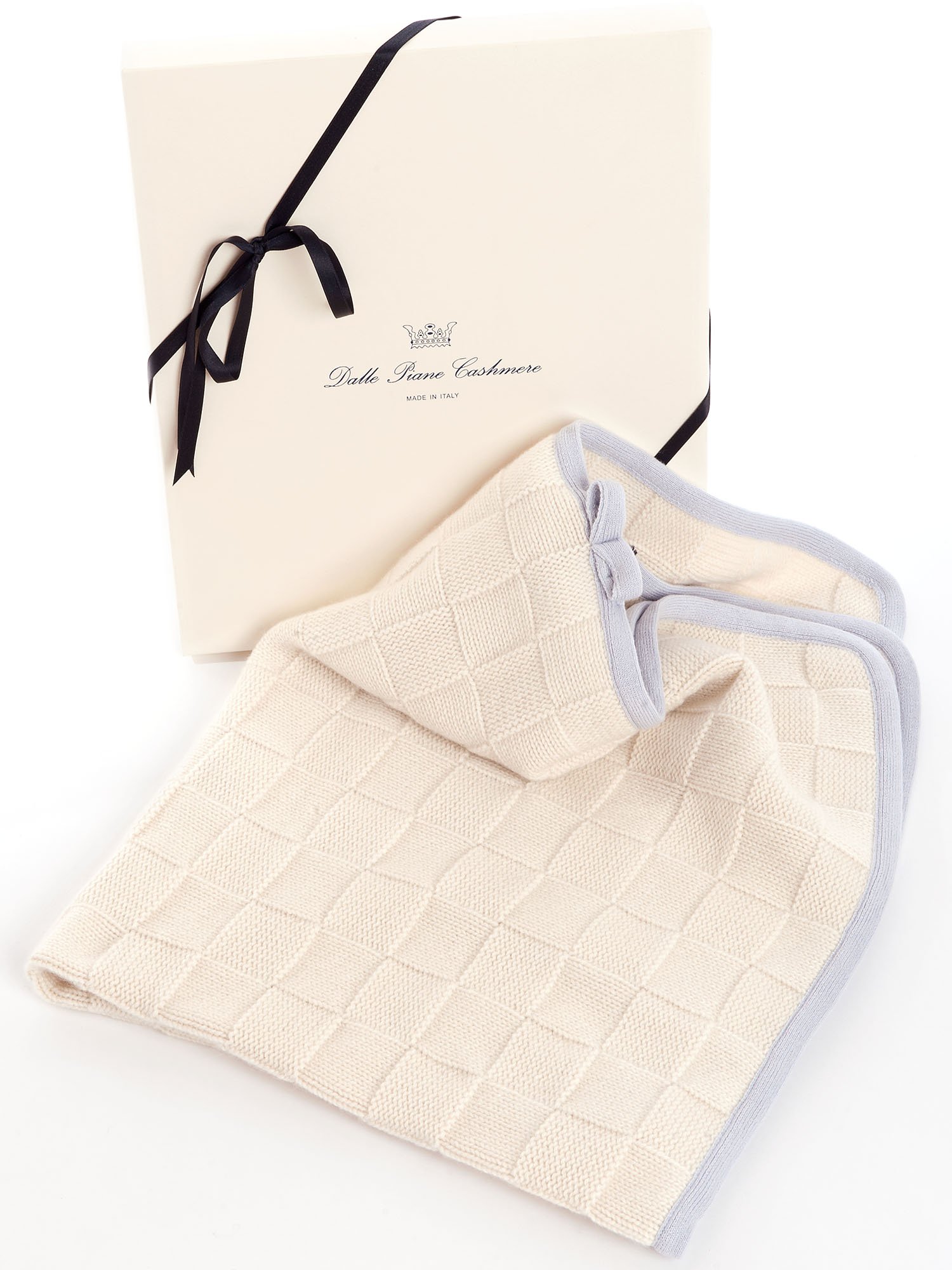 dalle-piane-cashmere-babydecke-mit-bord-re-himmel-100-kaschmir image 1