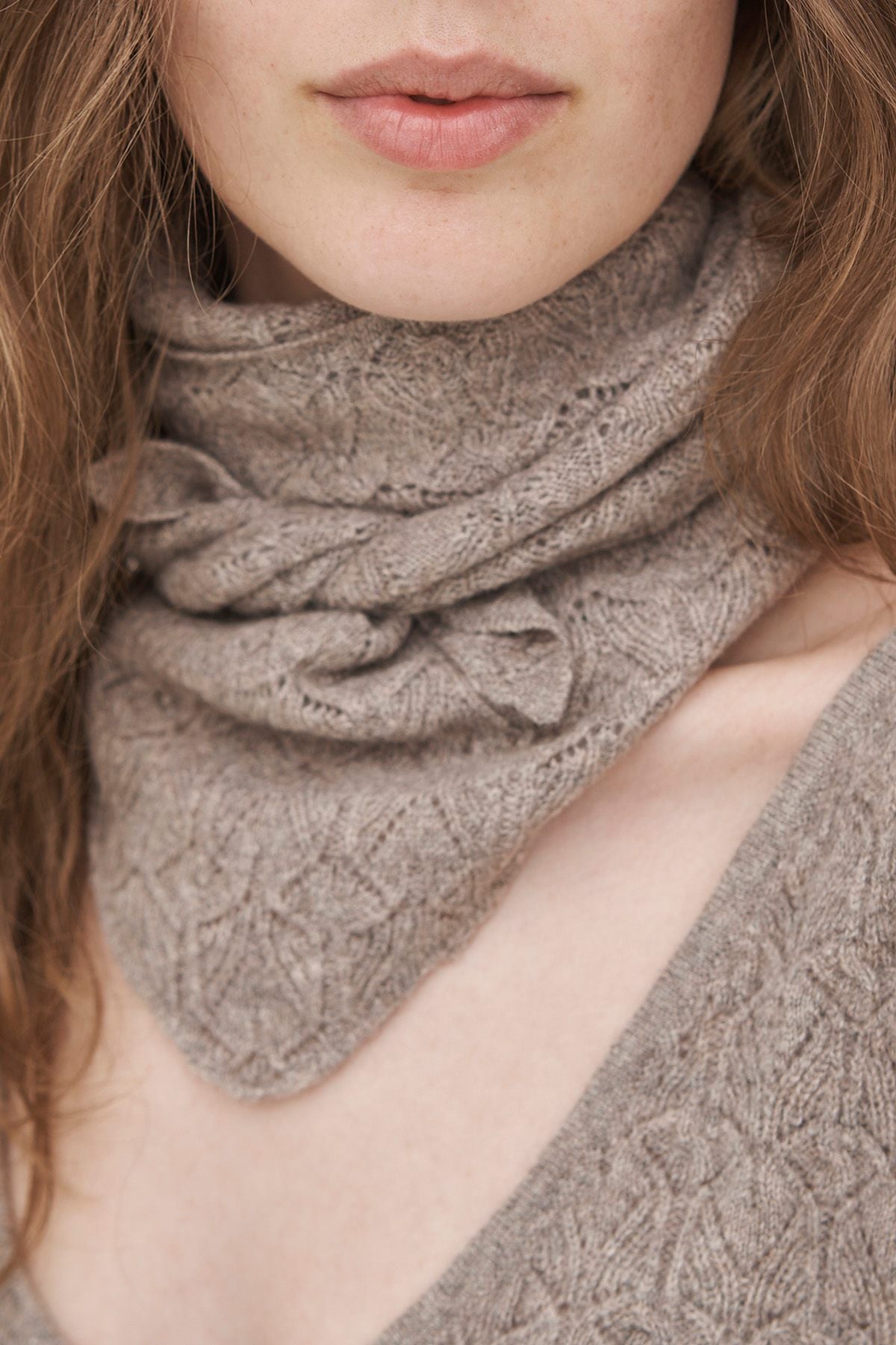 care-by-me-aja-scarf-schal-dark-sand-kaschmir image 2