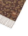 fable-england-acorn-jacquard-schal-karamell-braun-eichel image 6