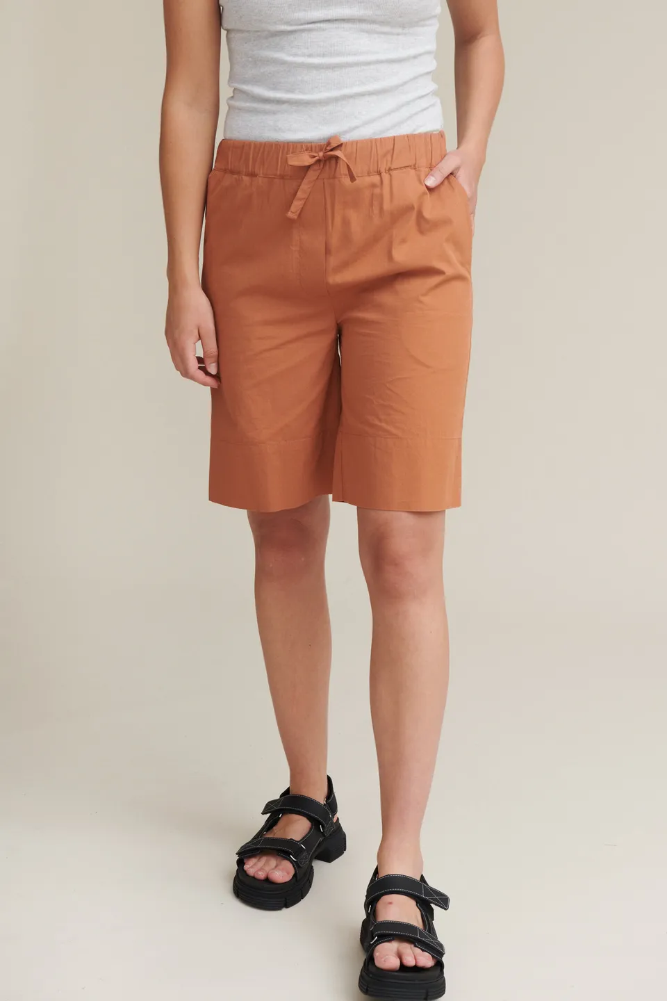 basic-apparel-shorts-tilde-shorts-sierra-bio-baumwolle image 1