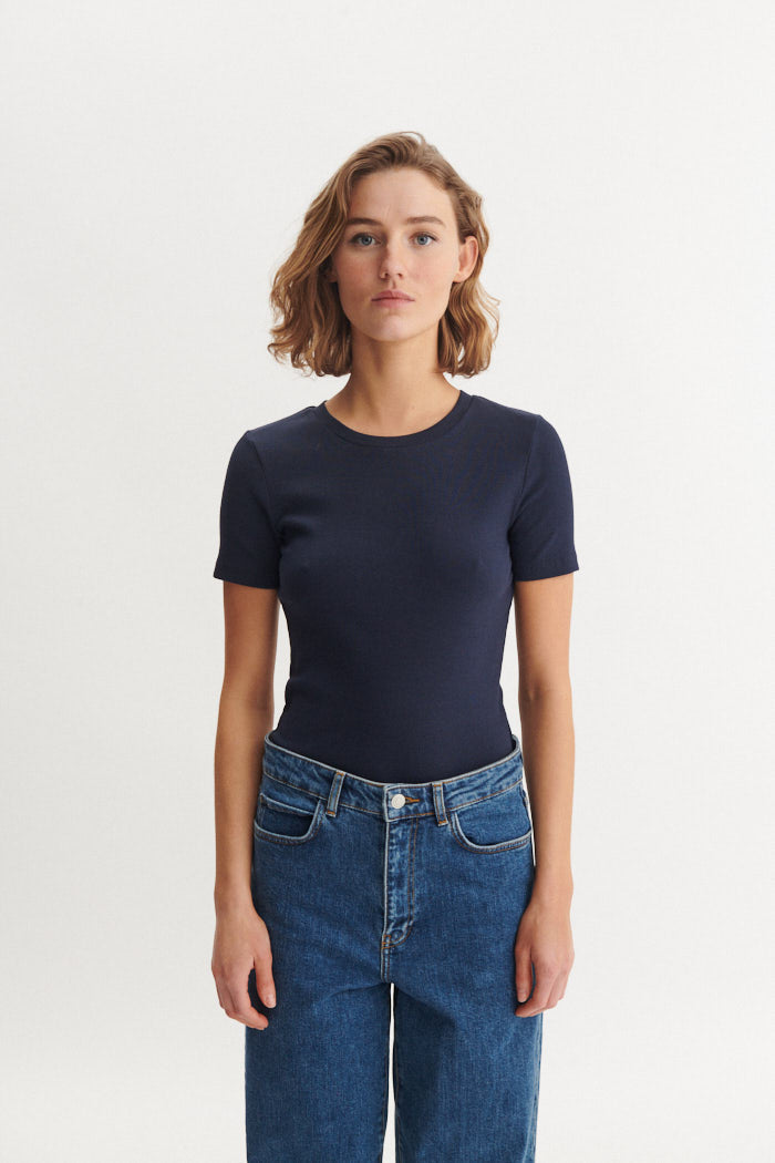 basic-apparel-ludmilla-o-neck-shirt-sky-captain-bio image 1