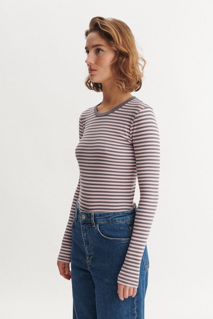 basic-apparel-ludmilla-ls-tee-langarmshirt-rosa-bio image 2