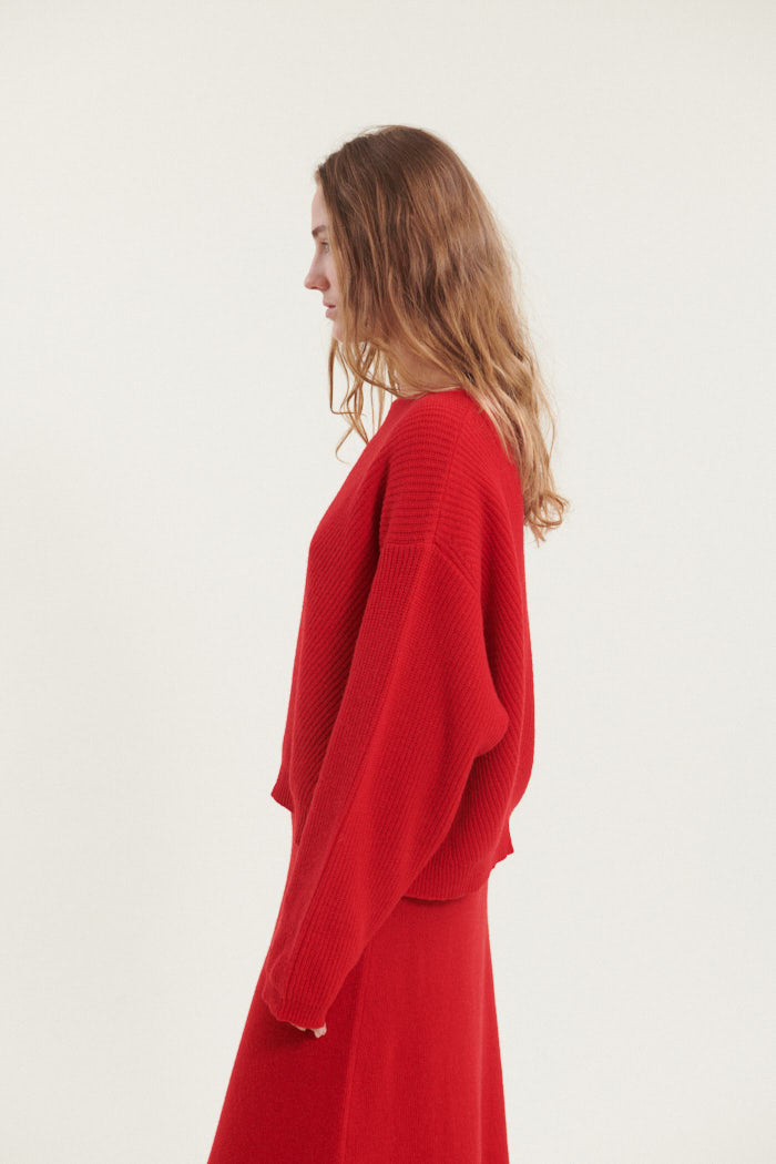 basic-apparel-lise-scoop-neck-pullover-high-risk-red-wolle image 2