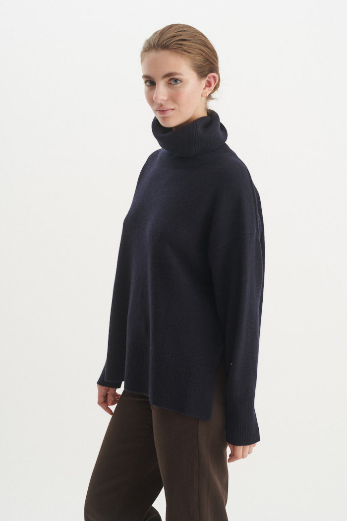 basic-apparel-liz-ba209-02-rollkragenpullover-navy-merino image 2