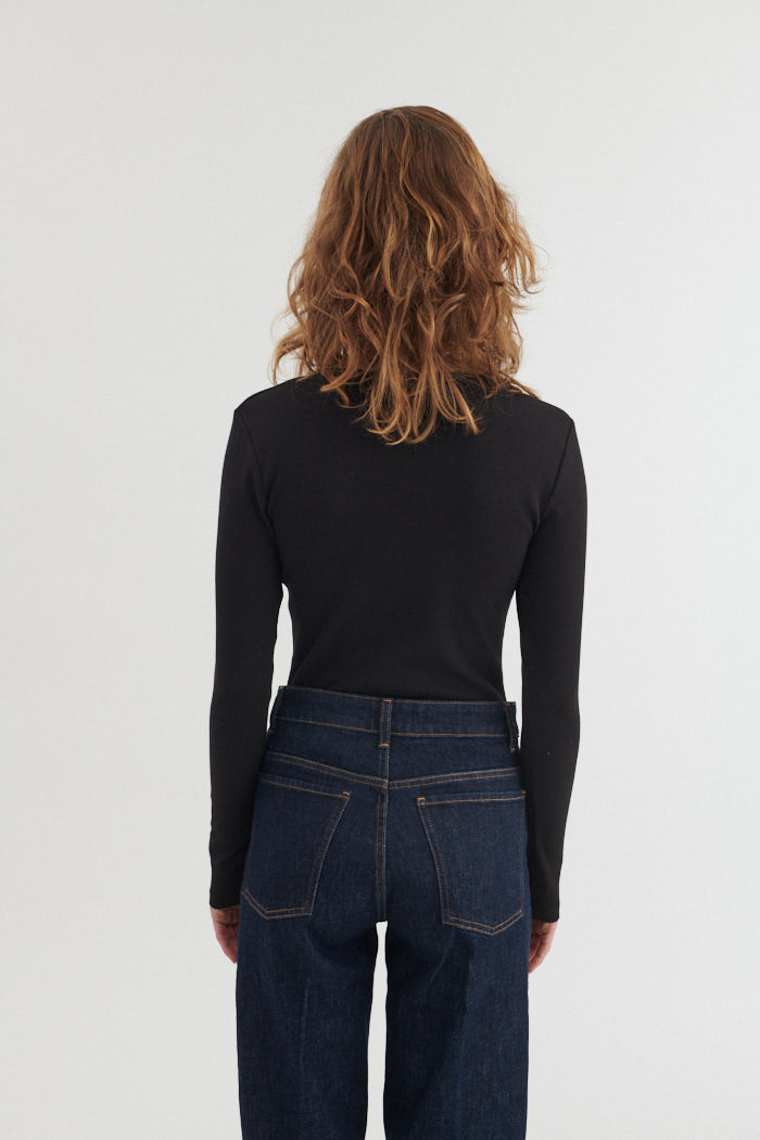 basic-apparel-ludmilla-ba146-01-langarmshirt-schwarz-bio-baumwolle image 3