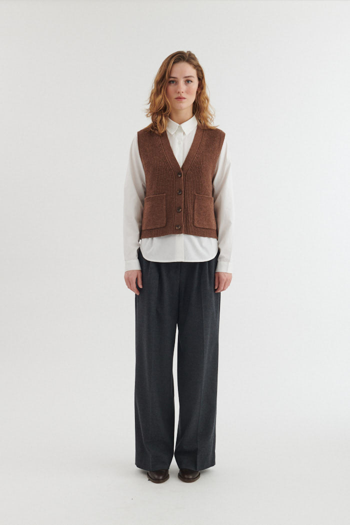 basic-apparel-liz-strickweste-damen-fondue-fudge-merinowolle image 5