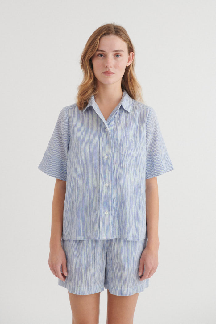 basic-apparel-carol-kurzarm-hemd-riviera-bio-lose image 1
