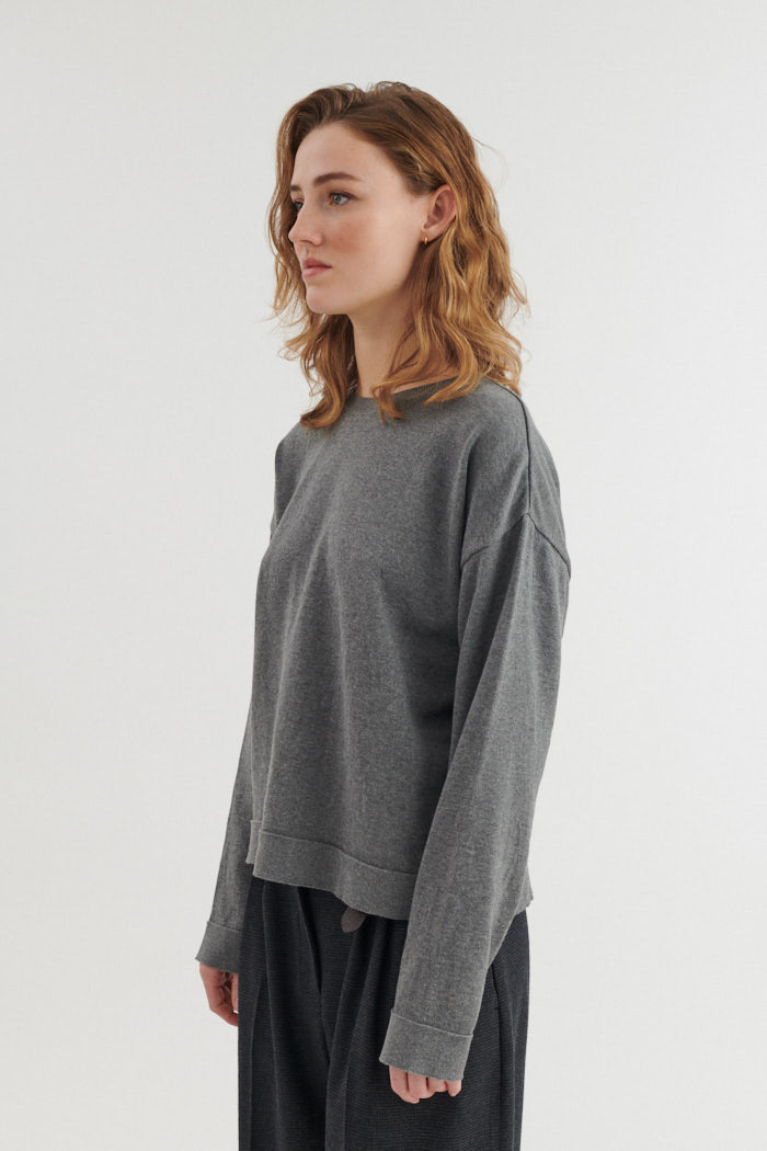 basic-apparel-kari-o-neck-pullover-grau-bio-baumwolle-oversize image 2
