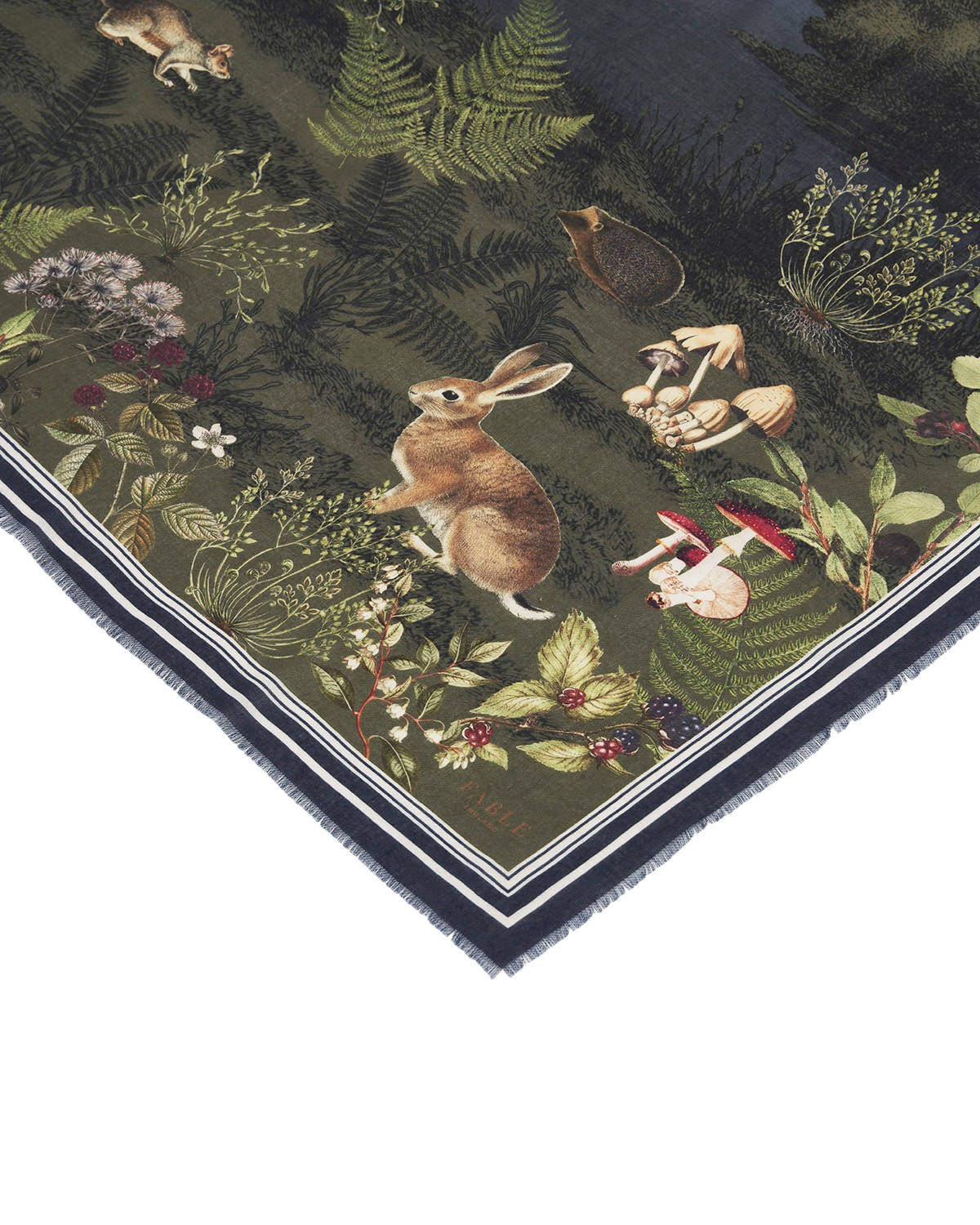 fable-england-scarves-woodland-meadow-schal-navy-gro image 4