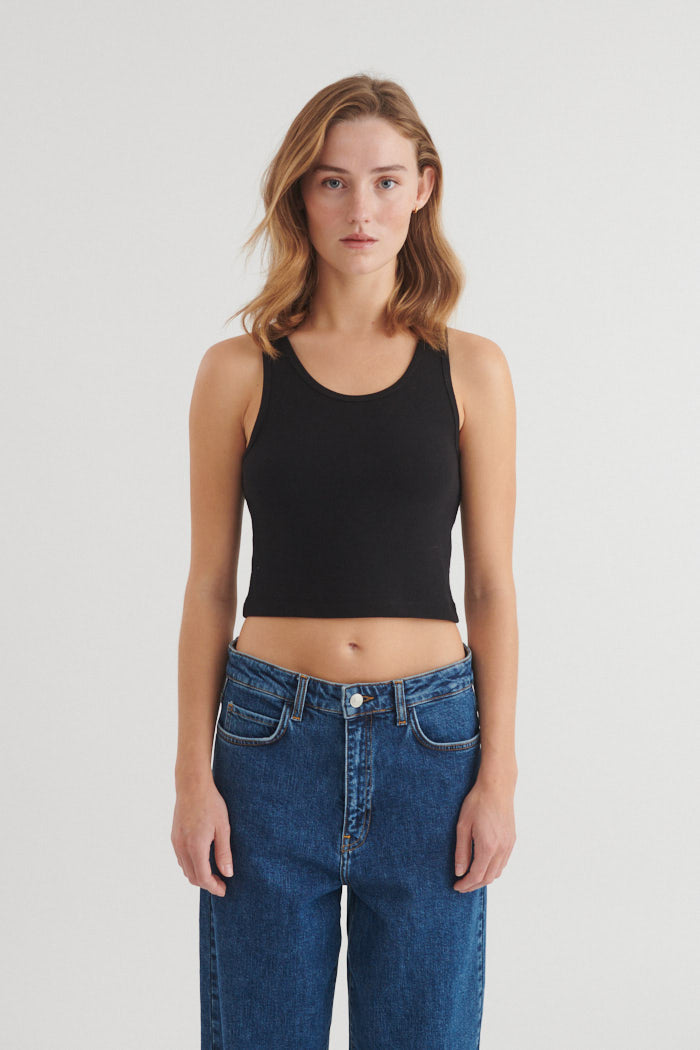 basic-apparel-ludmilla-crop-tank-ba146-28-top-schwarz-bio-baumwolle image 1