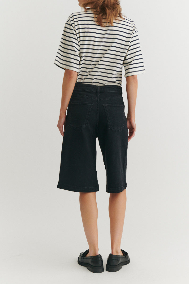 basic-apparel-ea-black-shorts-denimshorts-schwarz-bio-baumwolle image 4