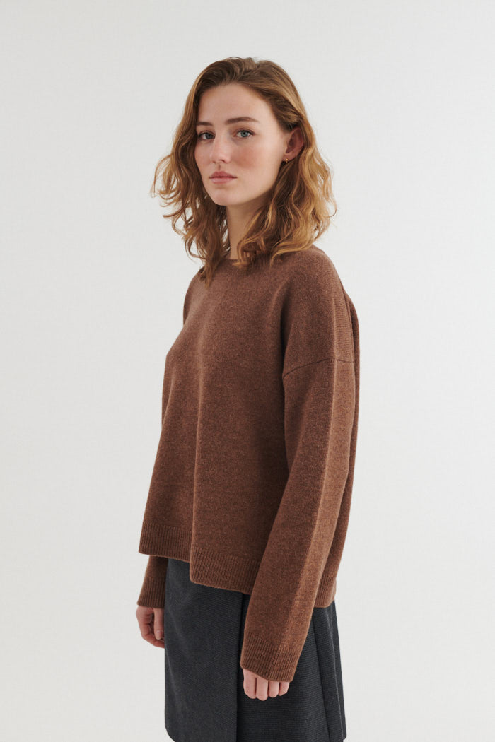 basic-apparel-liz-o-neck-pullover-fondue-fudge-merinowolle image 3