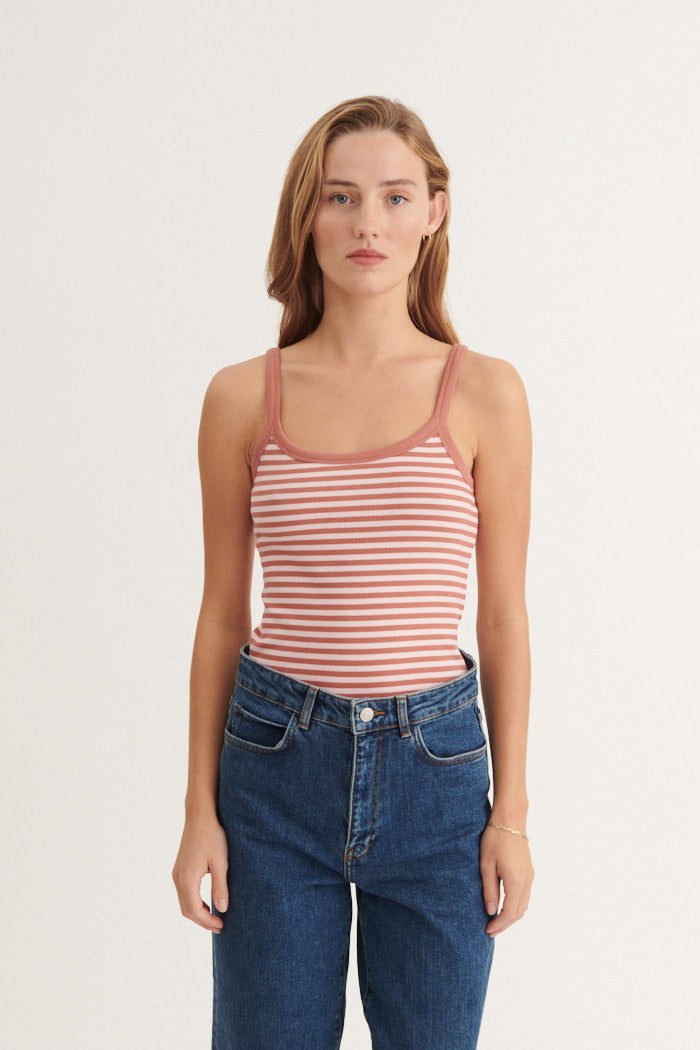 basic-apparel-ludmilla-strap-top-cedar-wood-gestreift-bio image 1