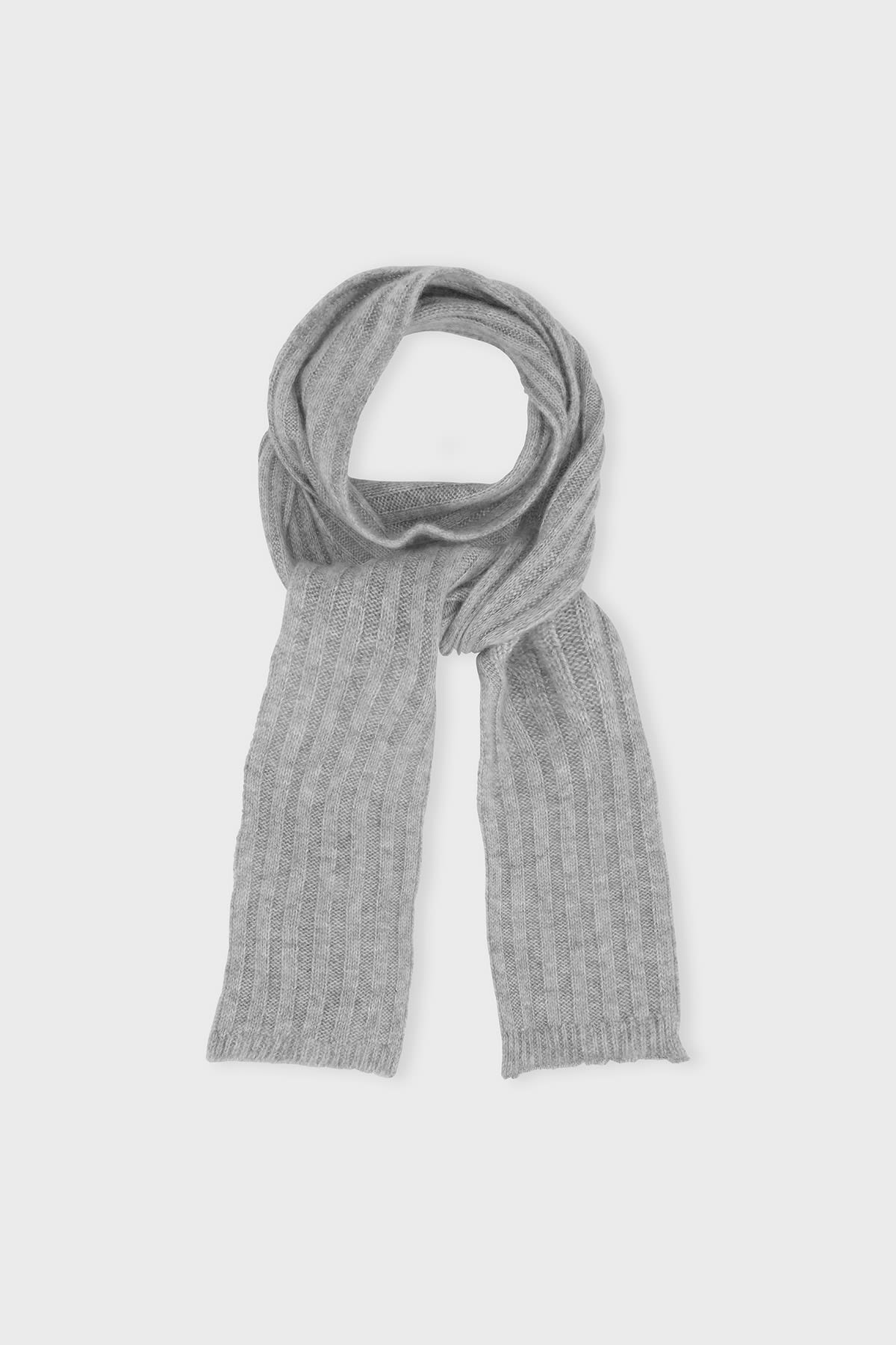 care-by-me-sara-scarf-mini-kaschmirschal-schwarz-10x150 image 3