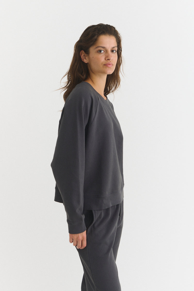 basic-apparel-dela-sweatshirt-oversized-india-ink-bio-baumwolle image 2