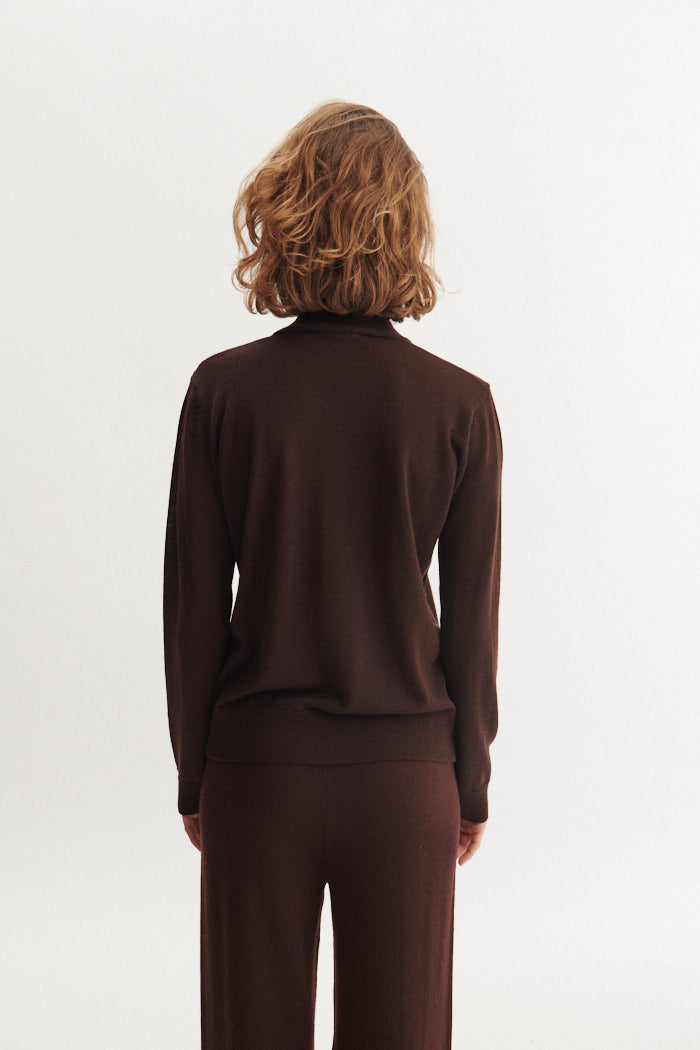 basic-apparel-vera-roll-neck-pullover-chocolate-torte-merino image 3