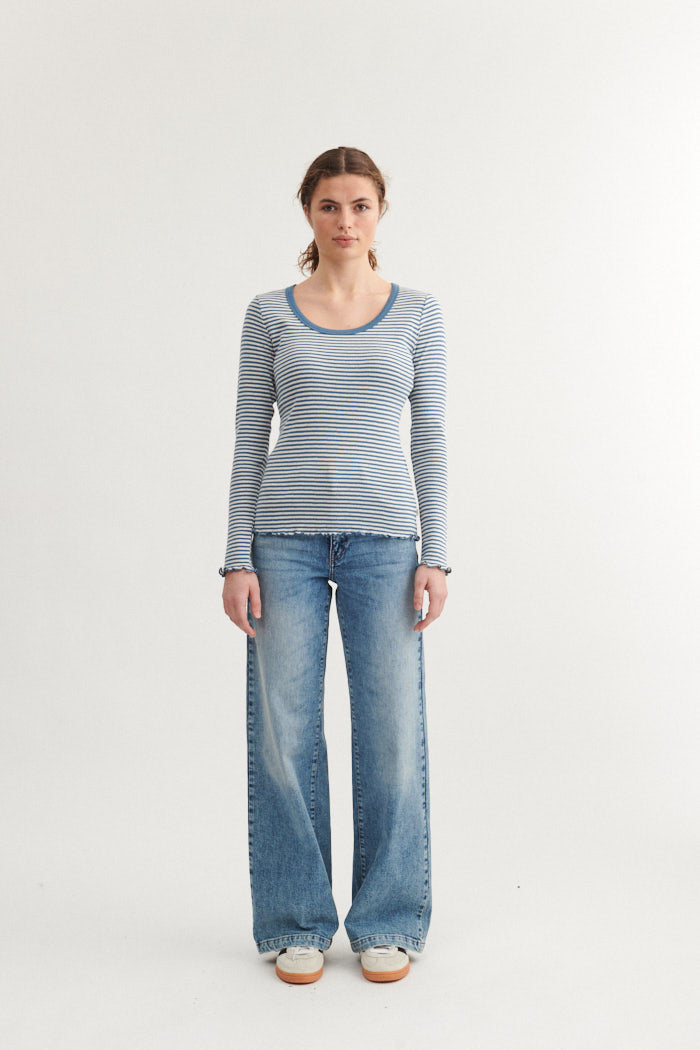 basic-apparel-silma-ls-tee-langarmshirt-copen-blue-bio-baumwolle image 4