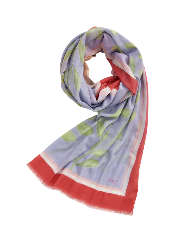 fable-england-scarves-catherine-rowe-pug-schal-blau-leicht image 1