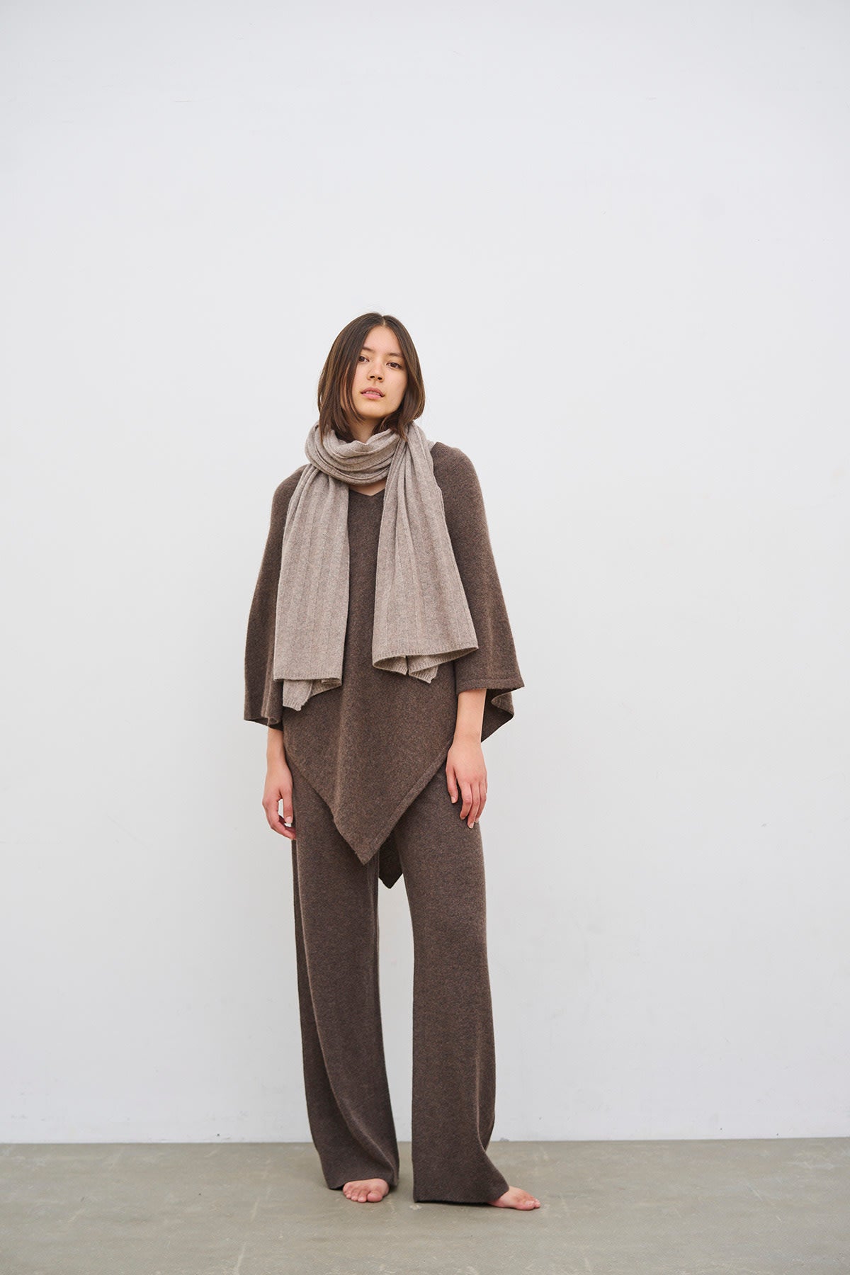care-by-me-lise-poncho-kaschmir-dunkelgrau-os image 1