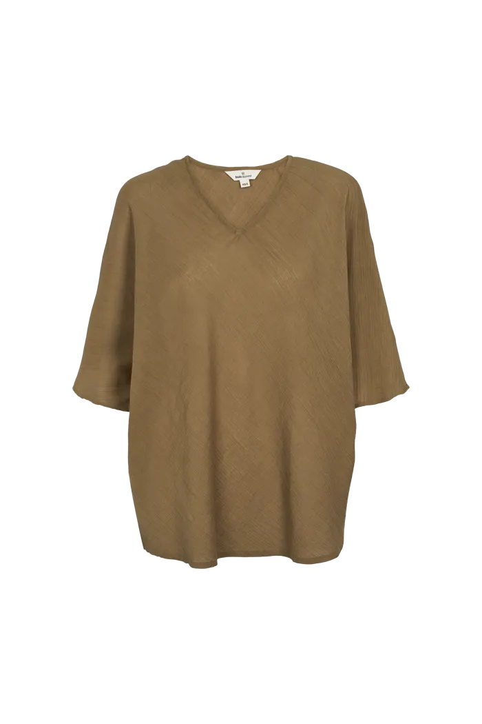 basic-apparel-simone-batwing-top-oliv-bio-baumwolle image 1