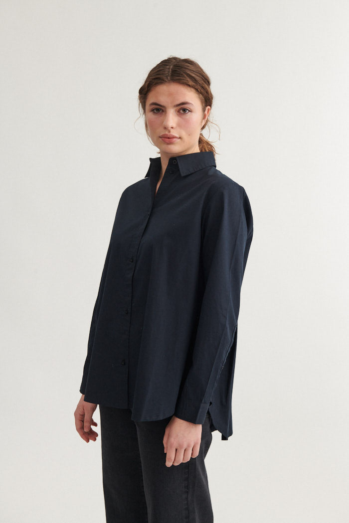 basic-apparel-silje-ls-shirt-bluse-black-bio-baumwolle image 2