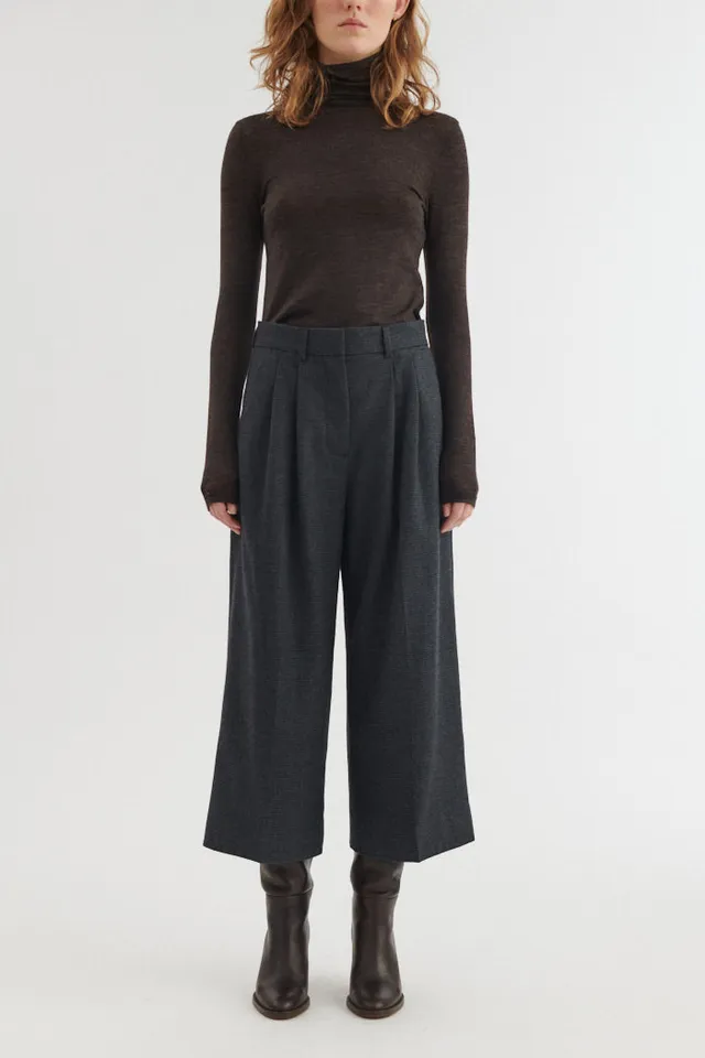 basic-apparel-marjo-cropped-pants-black-anzughose image 1